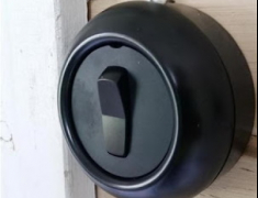 Renova elektros jungiklio instaliacija